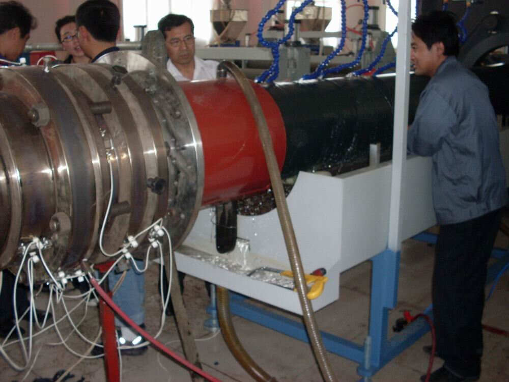 Permohonan paip penebat di China