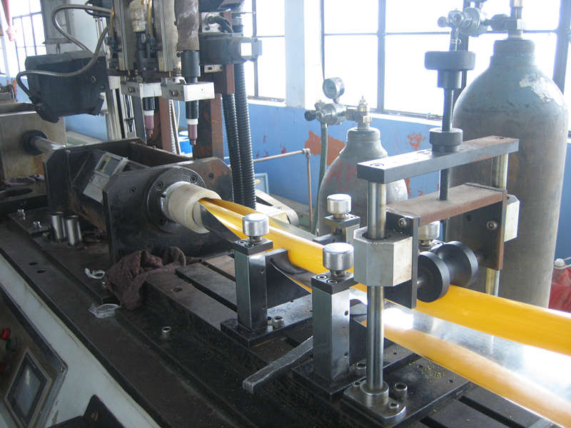 Talian Penyemperitan Paip Aluminium